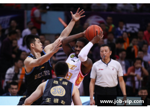 方为中心:首钢球员的荣耀与传奇 方为中心:首钢球员的荣耀与传奇